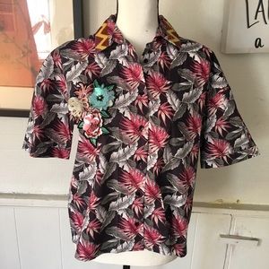 NWT Romeo & Juliet Couture Button Down Shirt